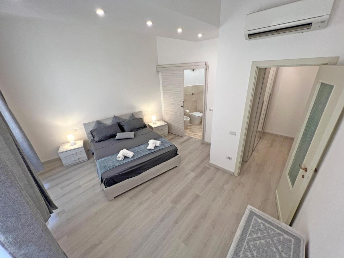 Camere In Centro Cagliari Exterior foto